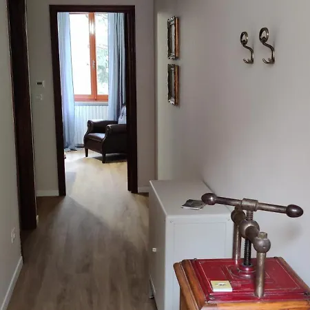 Celeste Erard 公寓 *